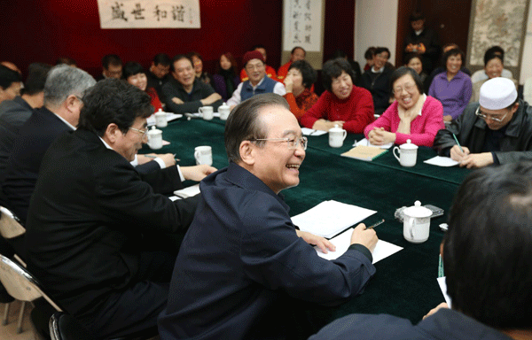 Premier Wen listens to public on government work