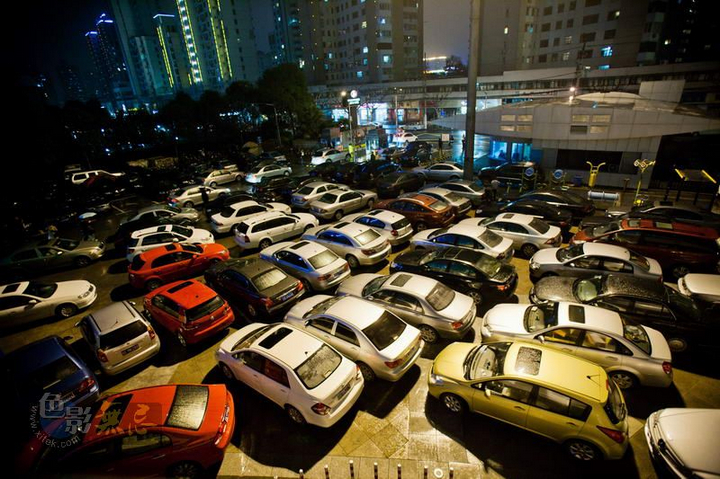 Capturing how cars changing China