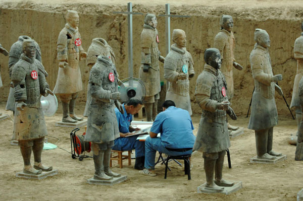 More terracotta warriors discovered in NW China