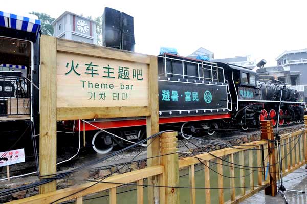 Antique train turns into chic motel