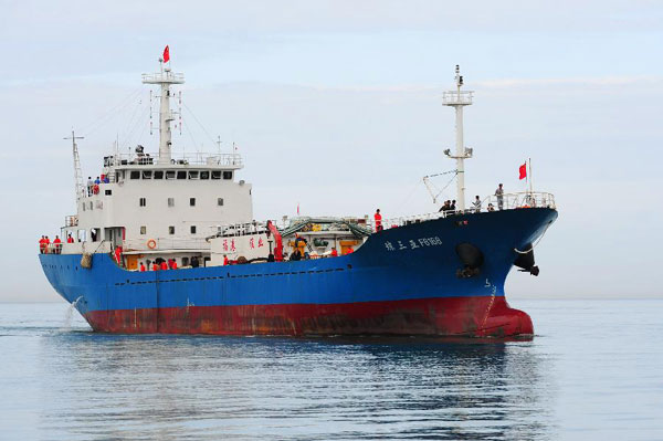 Fishing fleet returns to Sanya Port