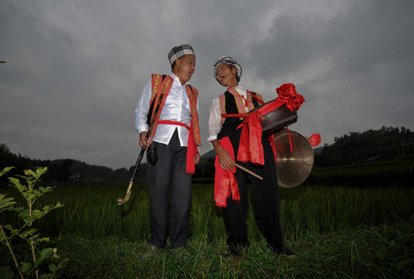 Old farmers form folk band