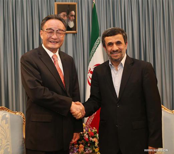 Top legislator meets with Iranian president