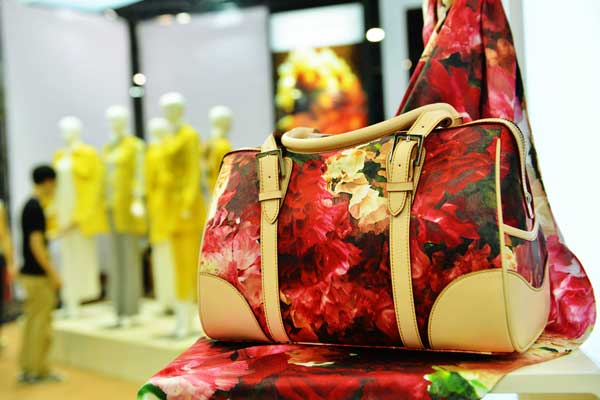 Silk fair kicks off in Hangzhou