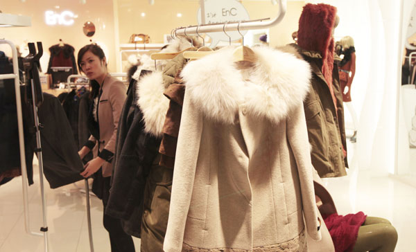 Fur in comeback among followers of fashion with chic new styles