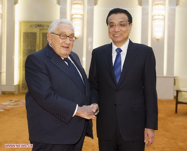 Premier Li meets Kissinger in Beijing