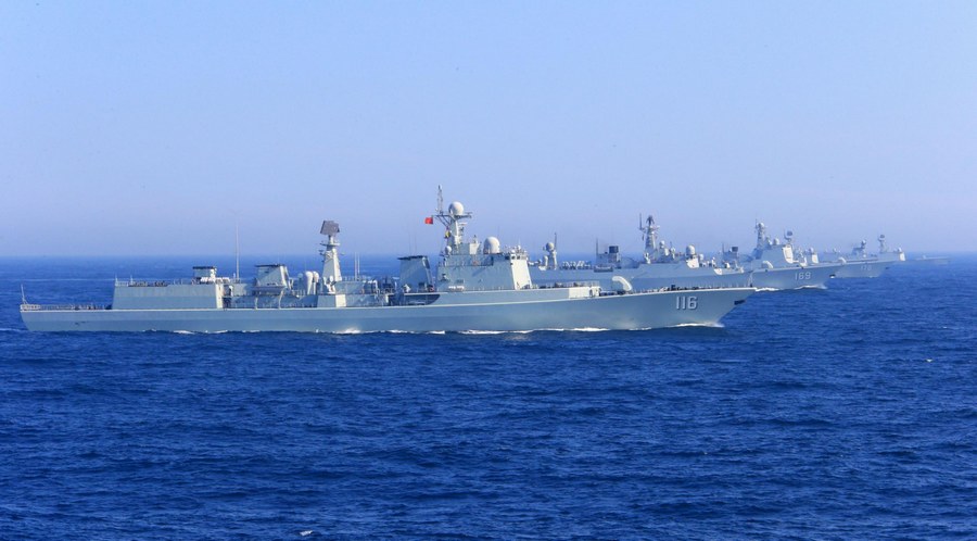 Chinese navy conducts formation exercises Chinese navy conducts formation exercises