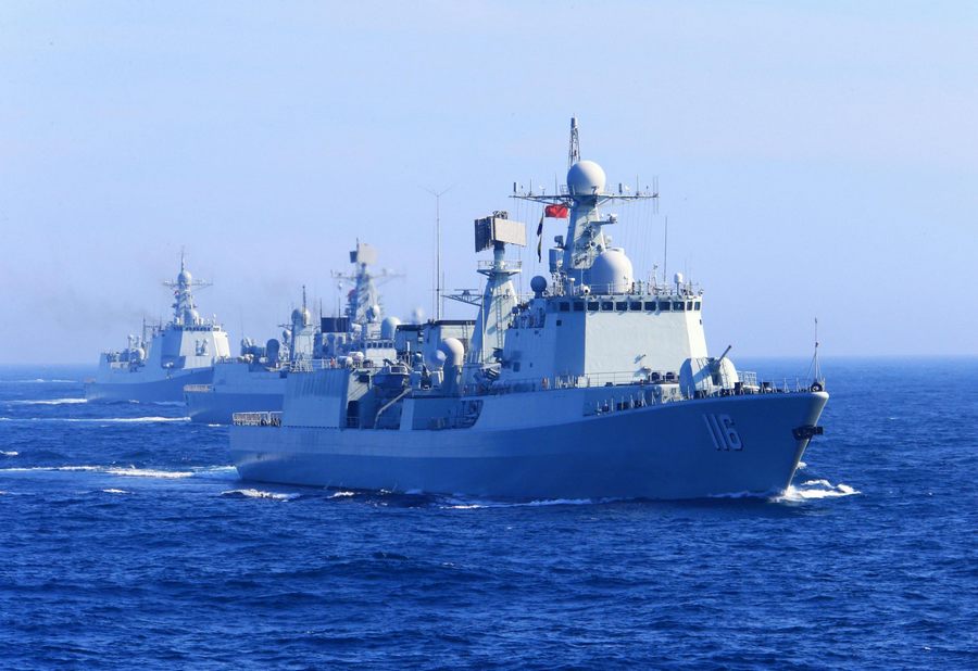 Chinese navy conducts formation exercises Chinese navy conducts formation exercises