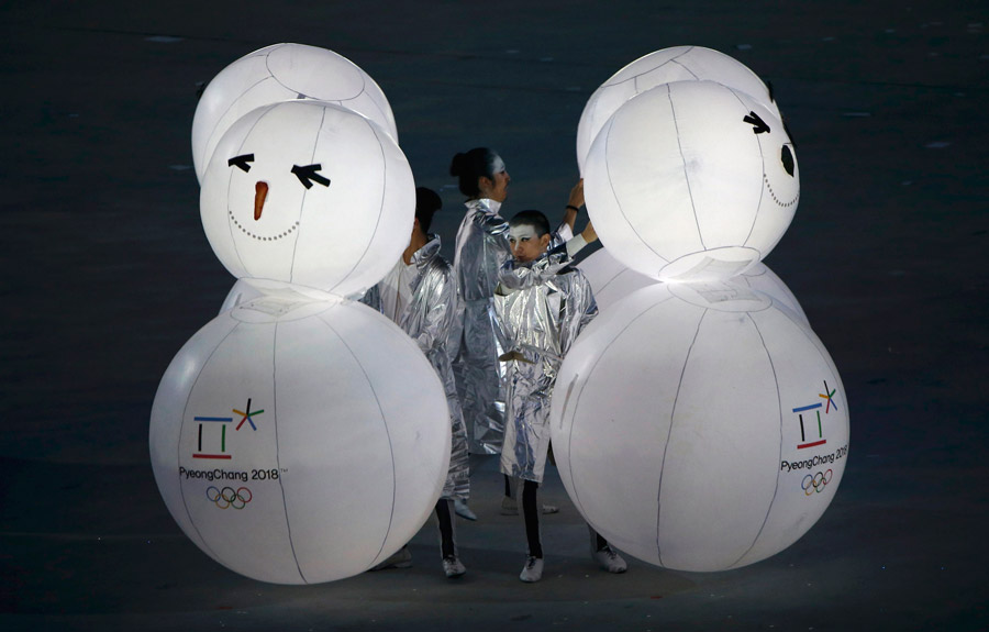 Sochi closes Olympics, clearing shadows of doubt