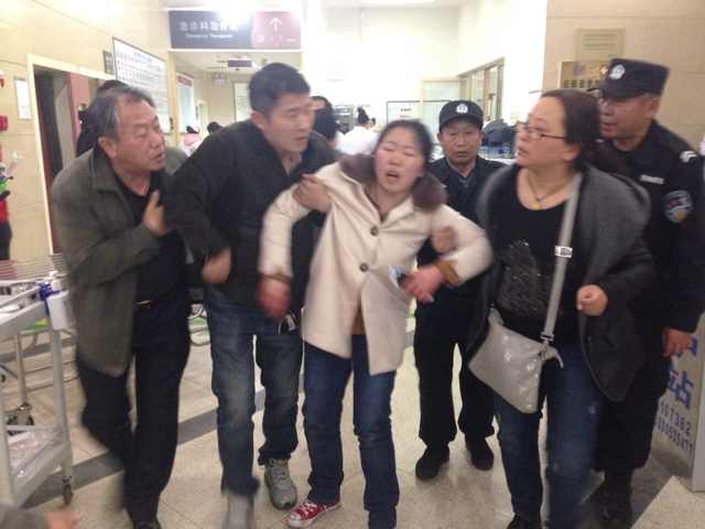27 dead in Kunming rail station violence