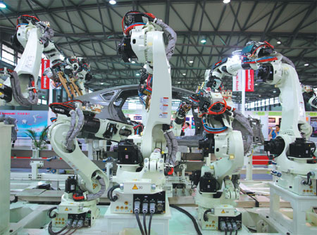 Machines steal the show at robotics expo