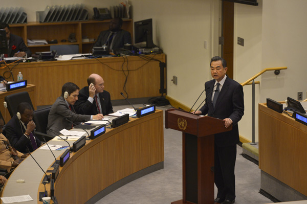 Chinese FM urges further global action on Ebola