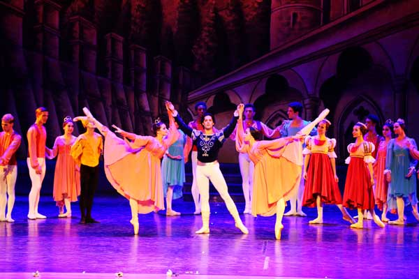 Ballet master draws on her family roots