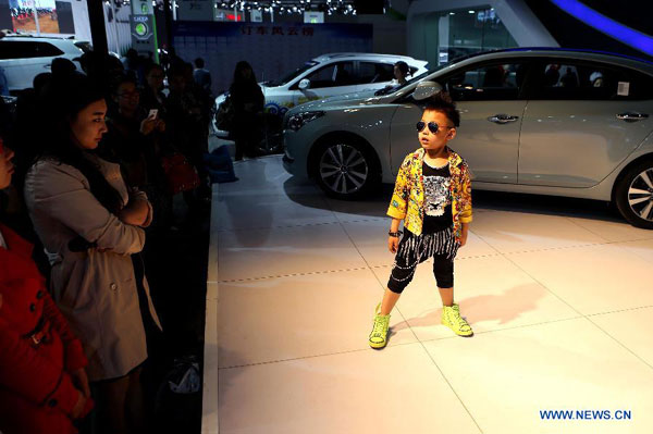 Models and children banned from Shanghai auto show