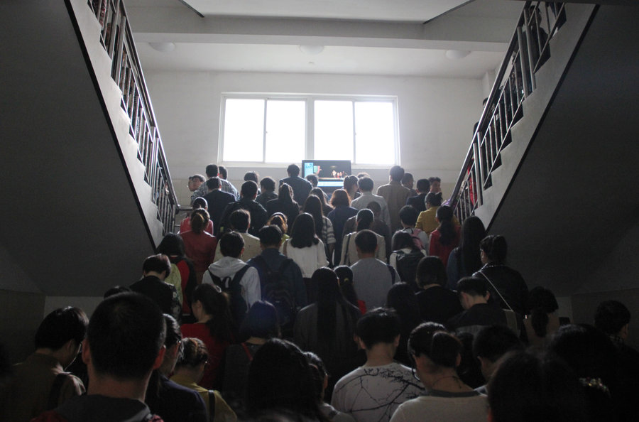 Record turnout for Hubei civil service exam