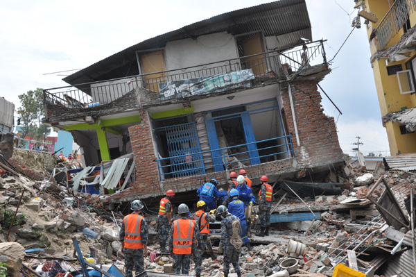 Chinese rescuers in Katmandu for relief work