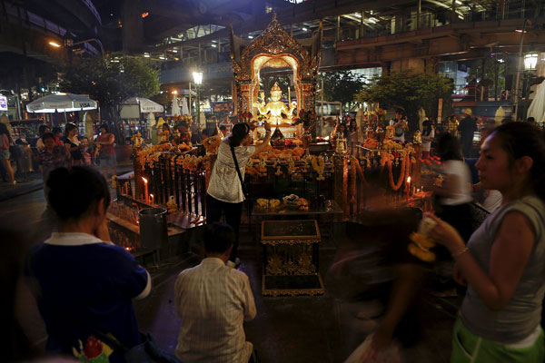 Several foreigners among 27 dead in Thai shrine blast: media