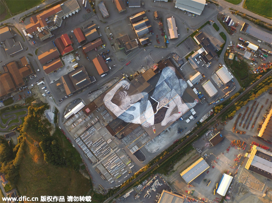 World's largest mural on a giant rooftop
