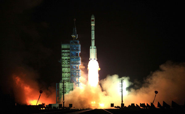 China's 1st space module Tiangong-1 blasts off
