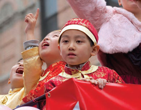 Chinese laud NY New Year holiday bill