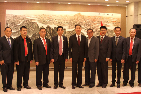 $400,000 donated to aide relief efforts of Yunnan quake in NY