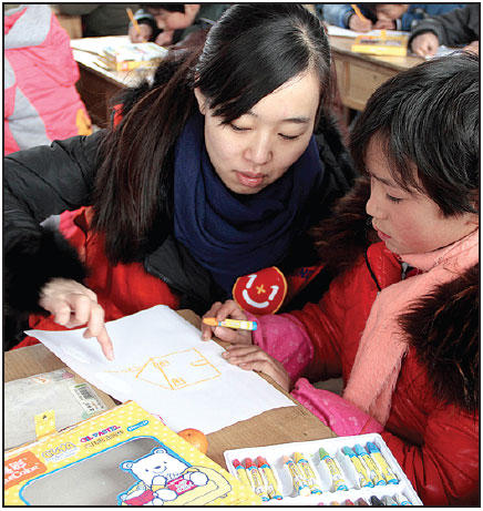 Suning centers lend a helping hand to rural farmers