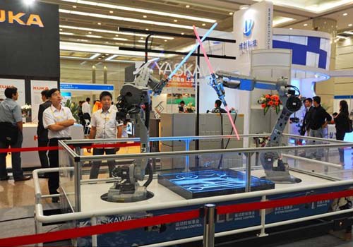 Robot fever hits Shanghai