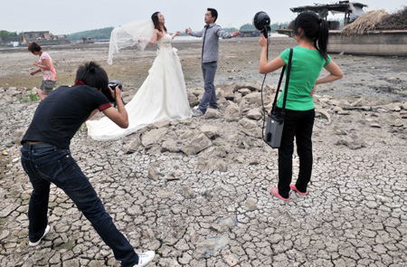 Drought shrivels lakes, rivers