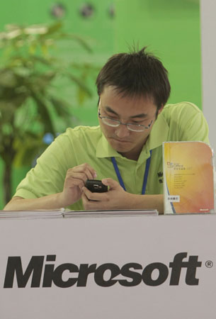 Microsoft to add R&D staff