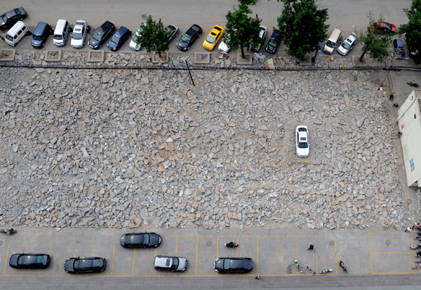 Stranded car appears in Taiyuan