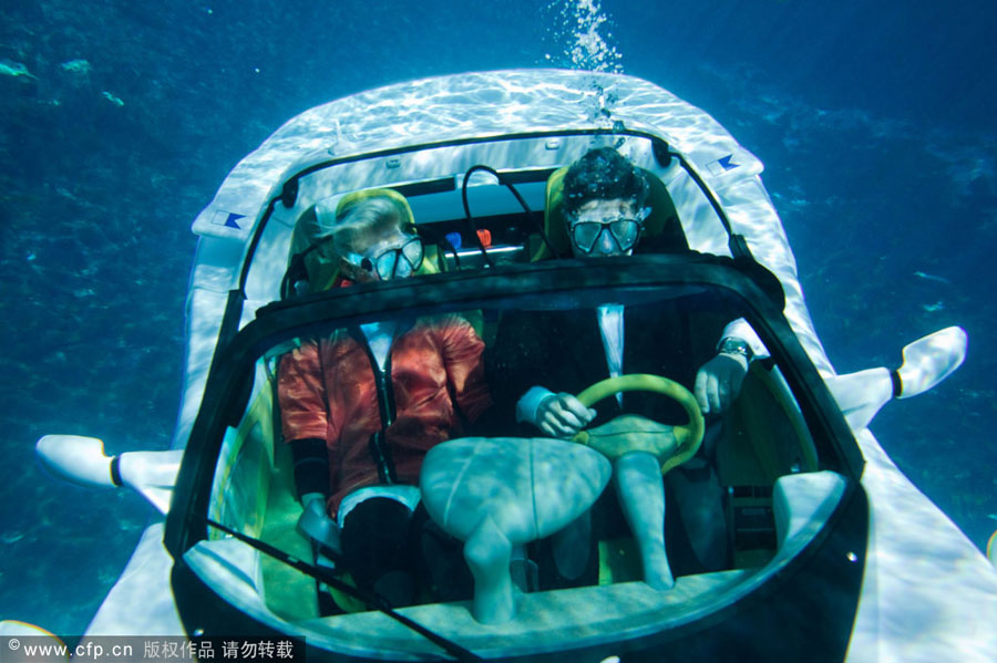 World's first truly functional underwater car[2]