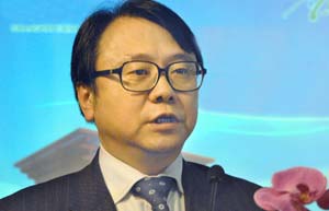 China investigates former NDRC finance chief in bribe probe