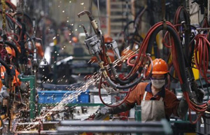 China's 2014 economic growth likely below 7.5%