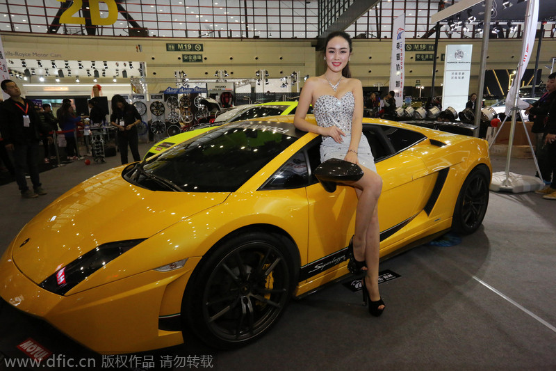 Orders set record at Zhengzhou auto show