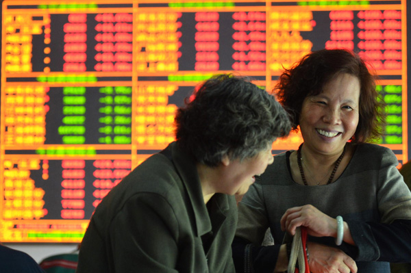 Shanghai index jumps 2.4%