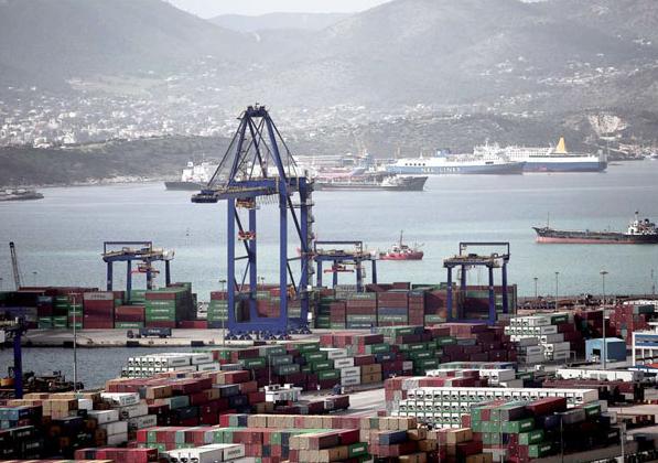 COSCO declared preferred investor for Greek Piraeus port privatization