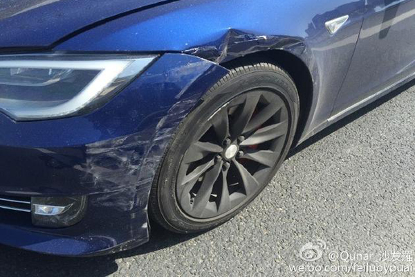 With Autopilot on, Tesla driver crashes in China