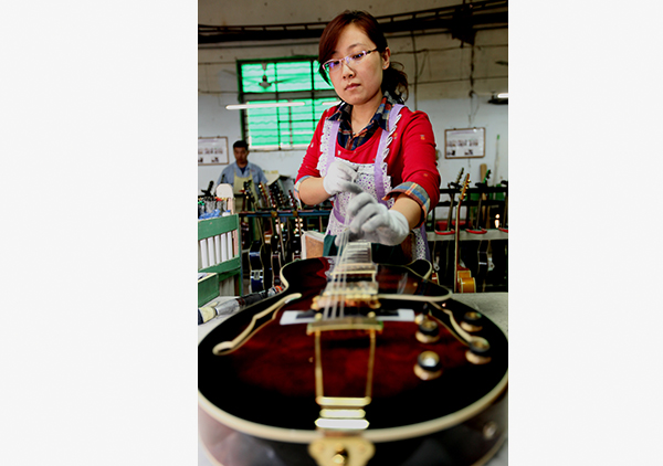 Guitar makers predict string of successes