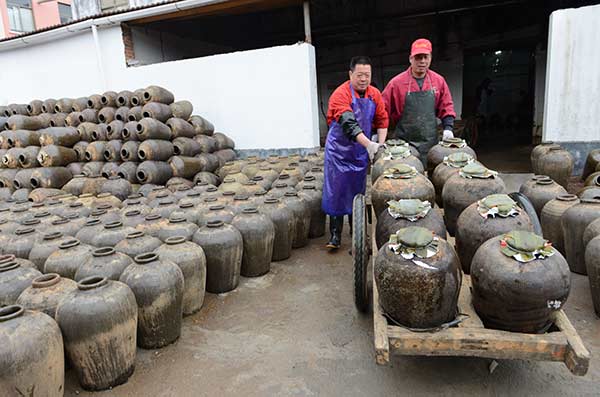 As Chinese guzzle liquid cake, sales soar to a record