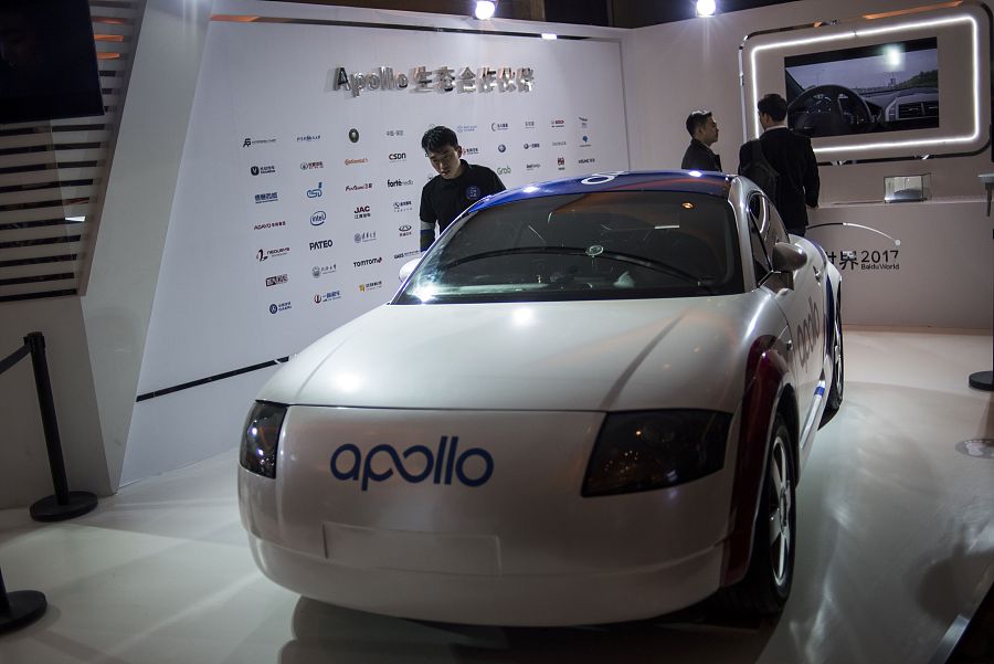 Baidu self-driving tech hits road in '18