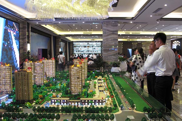 China's property investment further accelerates