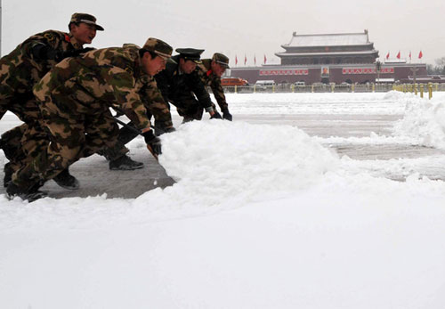 Snowfall in North China helps ease drought