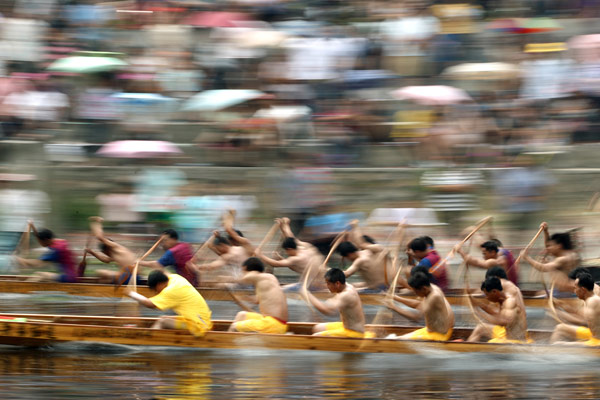 Dragon boat races breathe life into festival