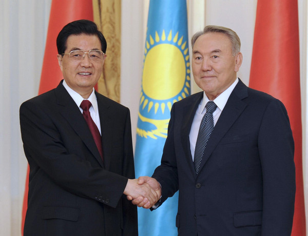 China, Kazakhstan vow to develop closer ties