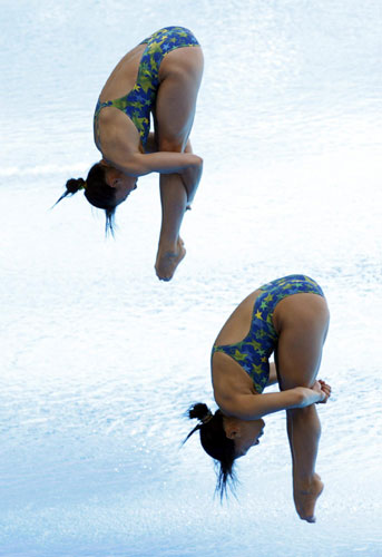 Divers compete in Shanghai