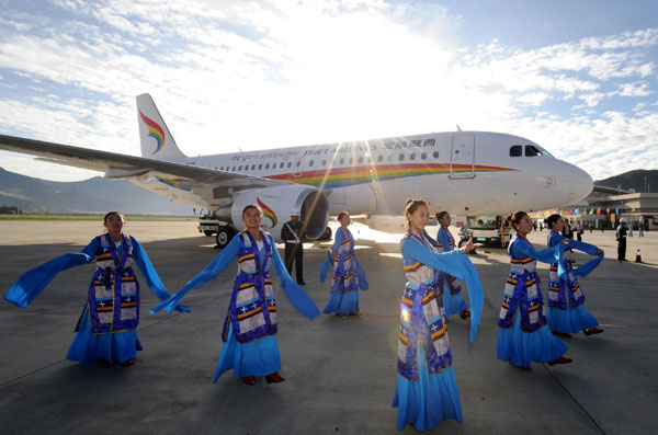 Tibet's first local-based airline jets off