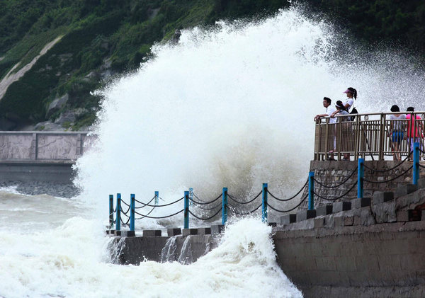 E China provinces brace for typhoon Muifa