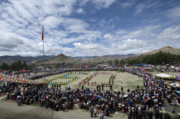 Dharma Festival opens in Tibet