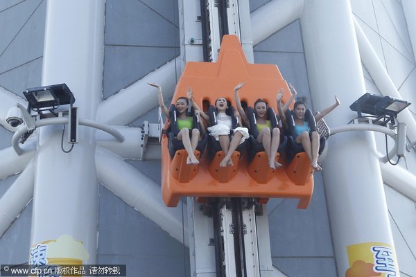 World's tallest ride opens in Guangzhou