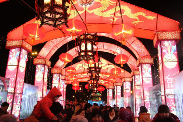 Festival lanterns on display in Hebei